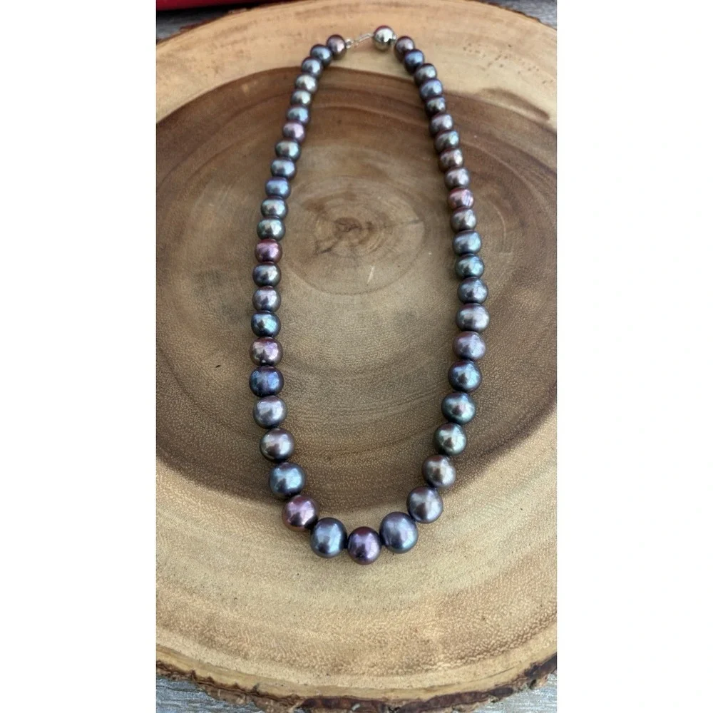 Genuine Peacock Tahitian Cultured Pearl Necklace with Sterling Silver Clasp - Picture 4 of 16